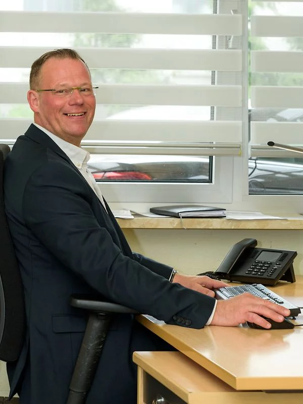 Das Bild zeigt Buchhalter Markus Kohlbecker